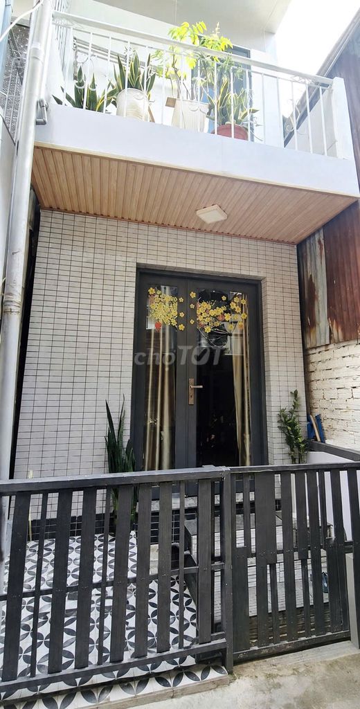 Аренда · 1 комн. · 28 м² · Quận Bình Thạnh, ул. Đường Phan Văn Hân