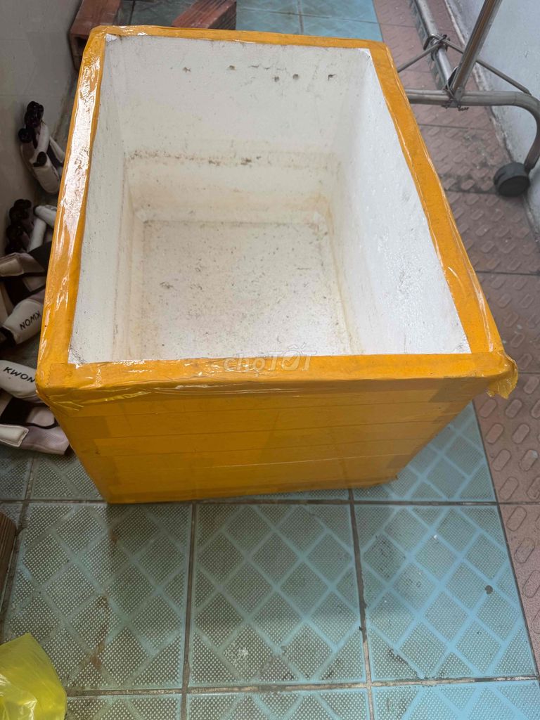Thùng xốp nuôi cá và lồng tách đẻ. Mua bán Phụ kiện, Thức ăn, Dịch vụ tại Quận 11 Tp Hồ Chí Minh được đăng bởi Thức hình 1