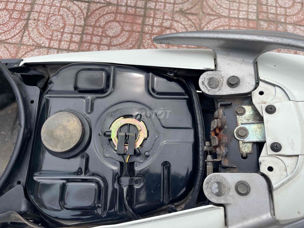 bán hâyte còn tất đẹp máy zin. Mua bán Xe máy tại Quận Ninh Kiều Cần Thơ được đăng bởi nguyen van tai hình 5