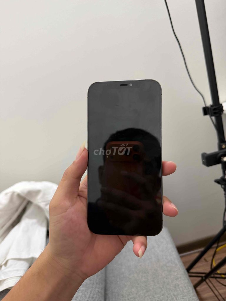 Apple iPhone 12 Pro Max 128GB Xám Thay màn hình. Mua bán Điện thoại tại Quận Hoàng Mai Hà Nội được đăng bởi nguyễn quang huy hình 1