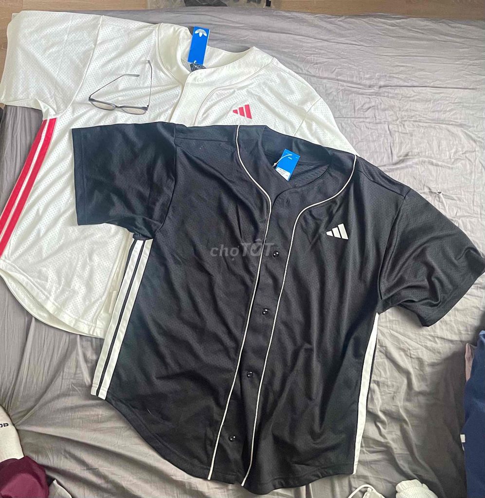 Áo bóng chày Adidas M + Nón adi/nike/puma AUTH200%. Mua bán Quần áo tại Quận 10 Tp Hồ Chí Minh được đăng bởi wong hình 1