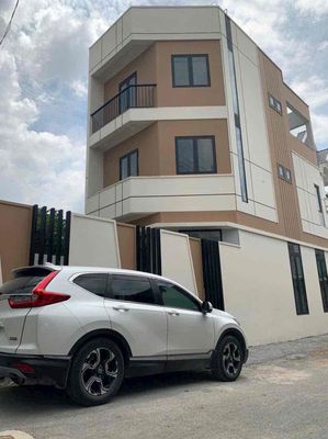 Nhà phố 104 m² · 4 PN · Đường Nguyễn Duy Trinh