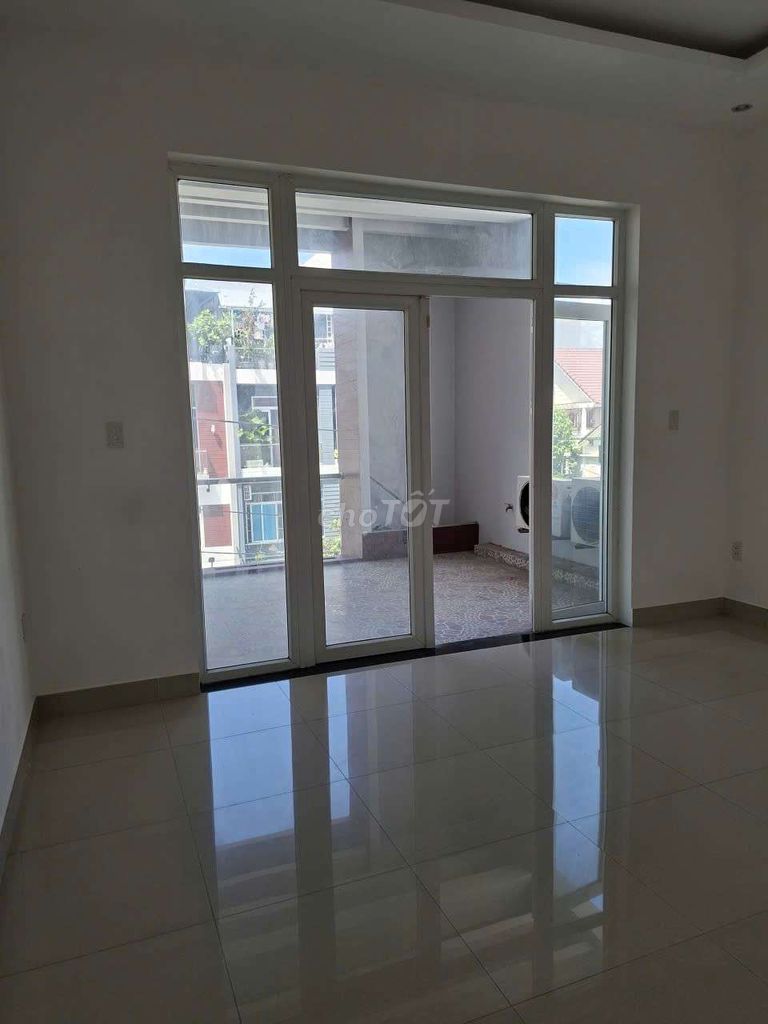 3-storey 4-bedroom house with rooftop terrace on Tố Hữu — photo 11