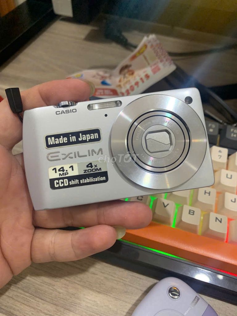 Máy ảnh Casio Exilim Bạc Nhật Bản. Mua bán Máy ảnh, Máy quay tại Quận 12 Tp Hồ Chí Minh được đăng bởi Văn Đồng hình 1
