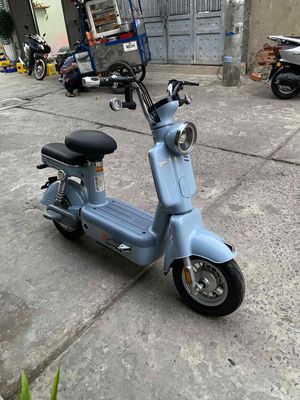 Xe máy điện Yadea Moka i8 Xanh dương