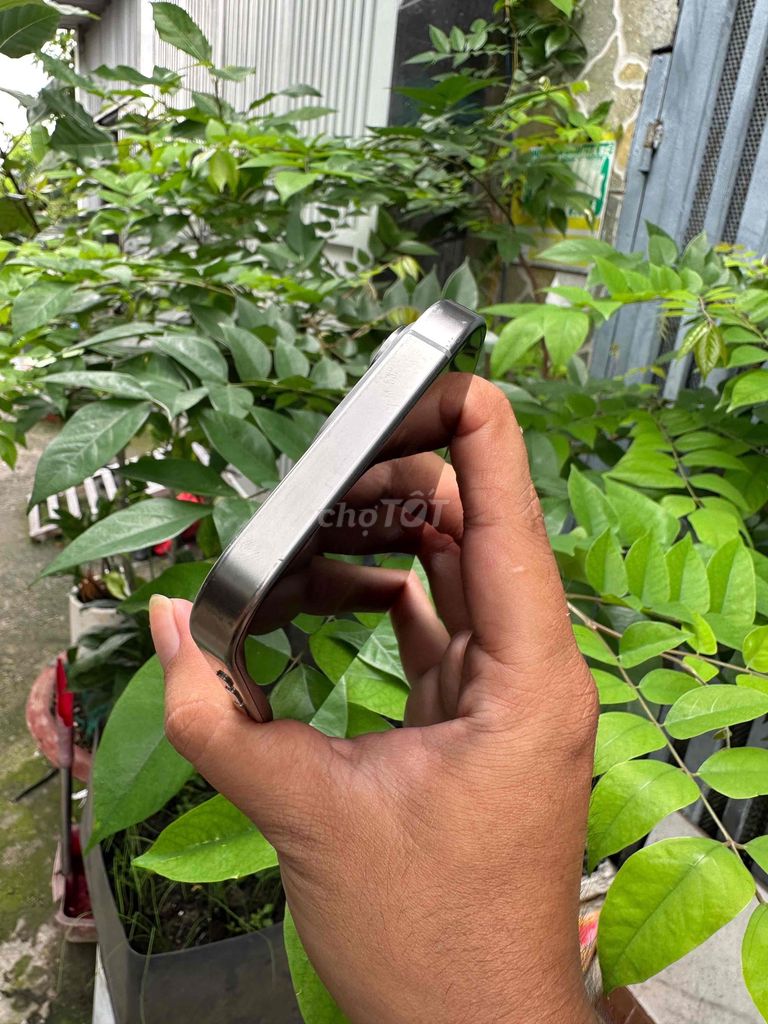 Apple iPhone 15 Pro 128GB Bạc Đã sử dụng. Mua bán Điện thoại tại Huyện Bình Chánh Tp Hồ Chí Minh được đăng bởi Lâm mobiphone hình 1