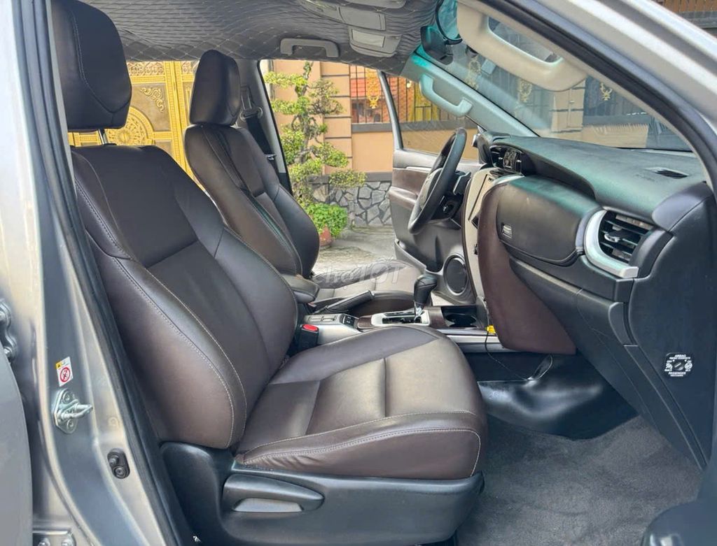 Toyota Fortuner 2018 Xăng Tự động Bạc. Mua bán Ô tô tại Thành phố Biên Hòa Đồng Nai được đăng bởi Nguyễn Thưởngka hình 9