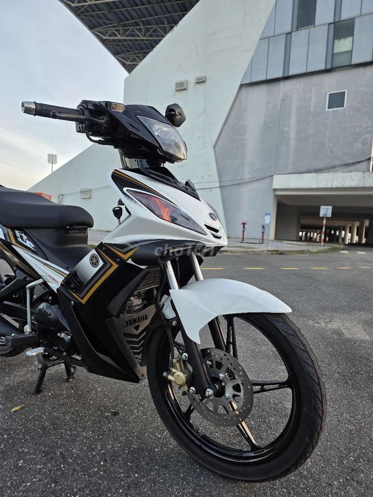 Yamaha Exciter 1S94 2010 Trắng đen vàng. Mua bán Xe máy tại Quận Cẩm Lệ Đà Nẵng được đăng bởi Ngạo Thiên hình 2