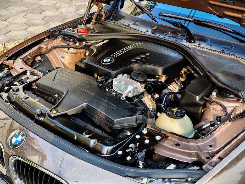 BMW 320i 2014 mới đi 74.000 KM. Xe zin CỰC NGON.. Mua bán Ô tô tại Quận Tân Phú Tp Hồ Chí Minh được đăng bởi Nhật Tân hình 18