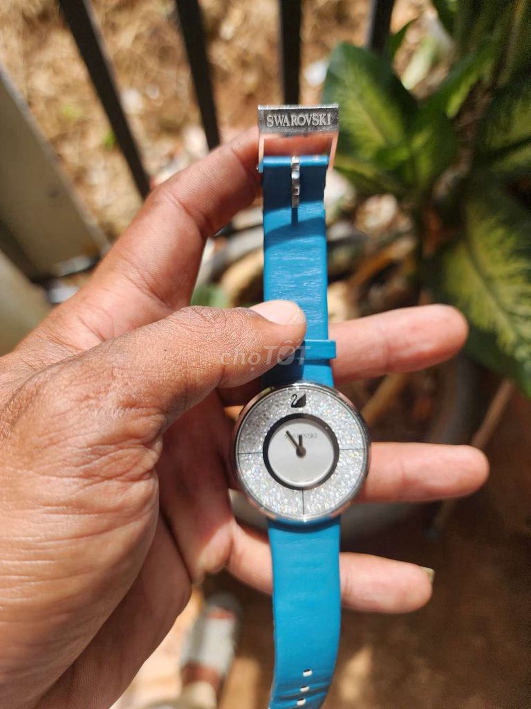Đồng hồ đá swarosky. Mua bán Đồng hồ tại Huyện Đất Đỏ Bà Rịa - Vũng Tàu được đăng bởi Nguyễn Duy Học hình 1