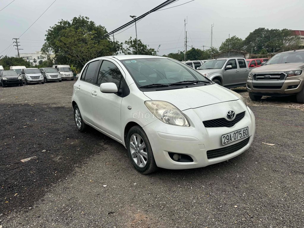 Toyota Yaris 2010 Trắng. Mua bán Ô tô tại Quận Hà Đông Hà Nội được đăng bởi Hiệp Xoăn Hà Đông hình 2