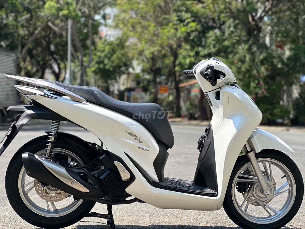 Honda SH 160i 2025 Trắng 1000 km. Mua bán Xe máy tại Quận Gò Vấp Tp Hồ Chí Minh được đăng bởi CHXM 86 chuyên bán xe trả góp hình 8