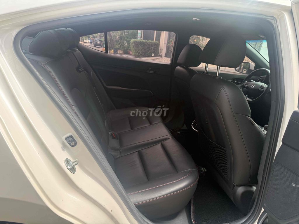 Hyundai Elantra 2019 1.6AT Sport - 56000 km. Mua bán Ô tô tại Quận Bình Tân Tp Hồ Chí Minh được đăng bởi nguyễn thuần  hình 9