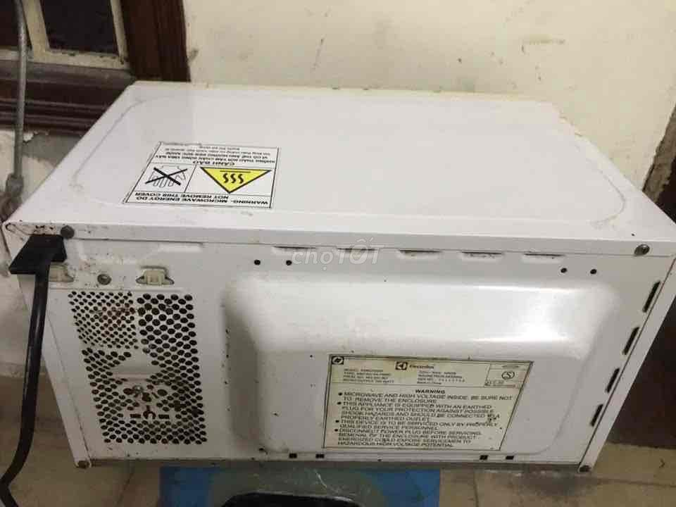 lò vi sóng electrolux 20L nhỏ gọn