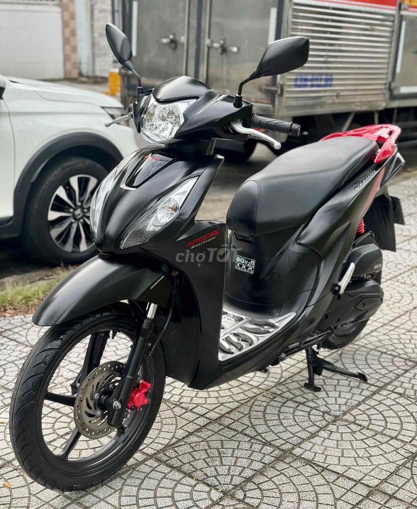 Honda Vision 2023 Thể thao Đen. Mua bán Xe máy tại Quận Sơn Trà Đà Nẵng được đăng bởi Anh Thành hình 3