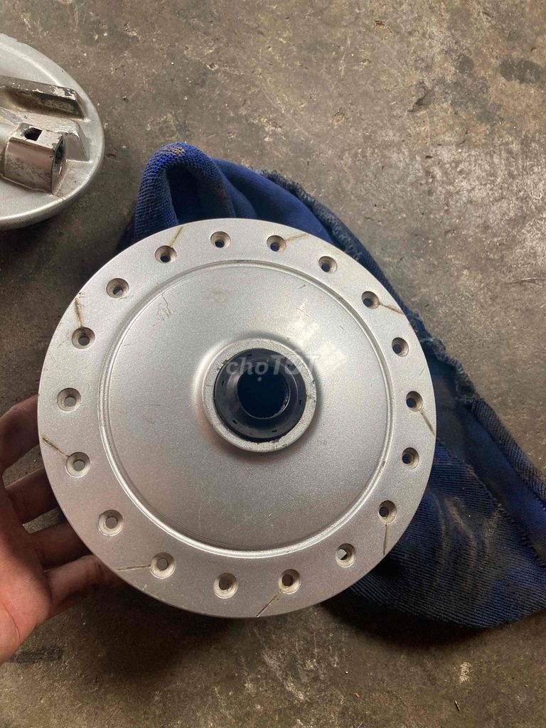 Phuộc neo + Đùm vs có má đùm. Mua bán Phụ tùng xe tại Thành phố Tây Ninh Tây Ninh được đăng bởi Lủng hình 4