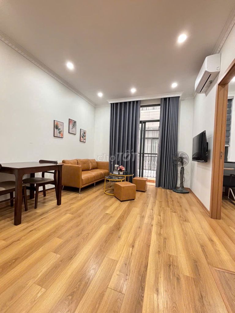 Cho thuê căn hộ 1 ngủ riêng biệt Vinhomes Marina, DT: 40m2.