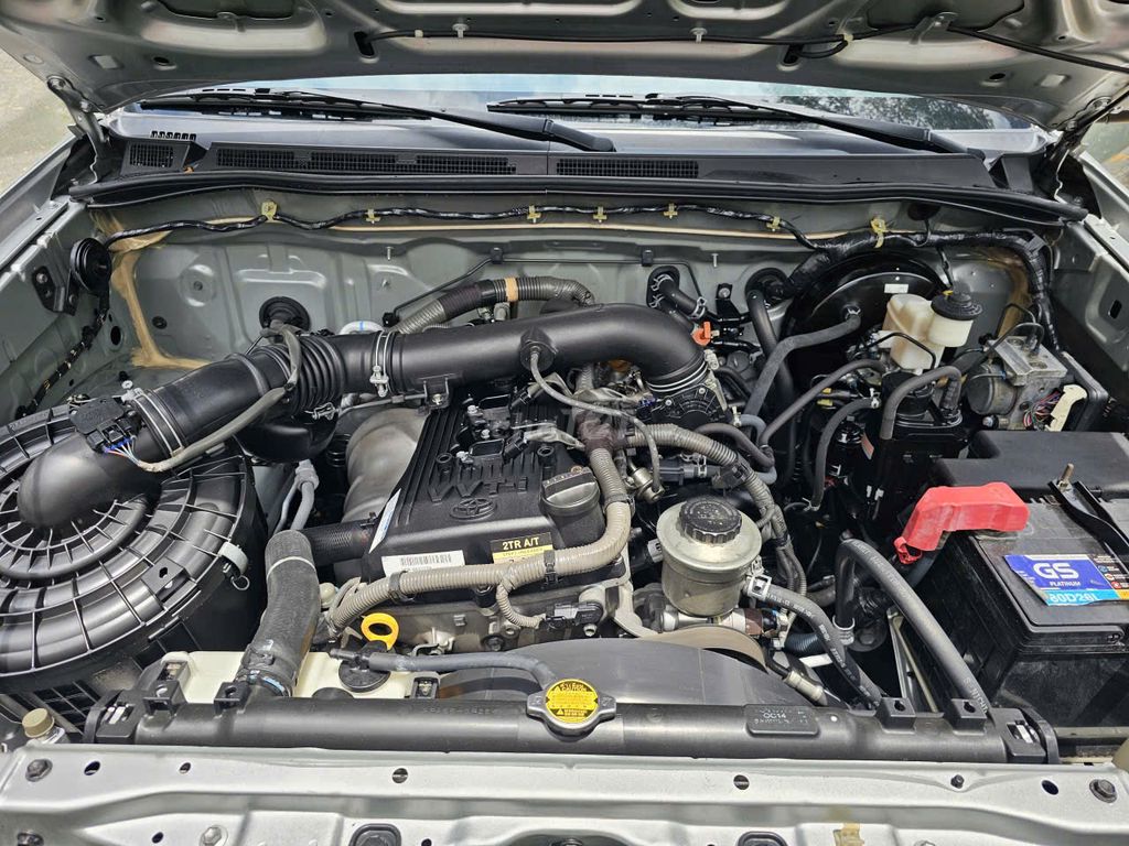 Toyota Fortuner 2.7 AT đăng ký t8/2015, mới 90%. Mua bán Ô tô tại Quận 10 Tp Hồ Chí Minh được đăng bởi Anh Thanh hình 11