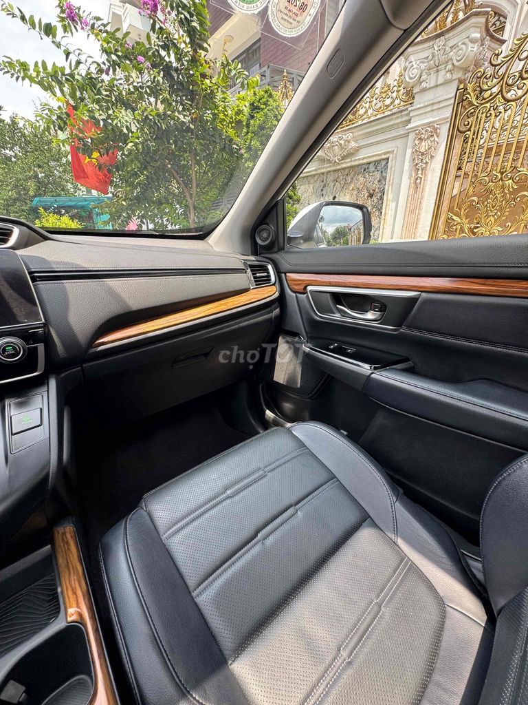 Honda CR V 2019 1.5L - 70000 km. Mua bán Ô tô tại Quận 12 Tp Hồ Chí Minh được đăng bởi Tài trần hình 12