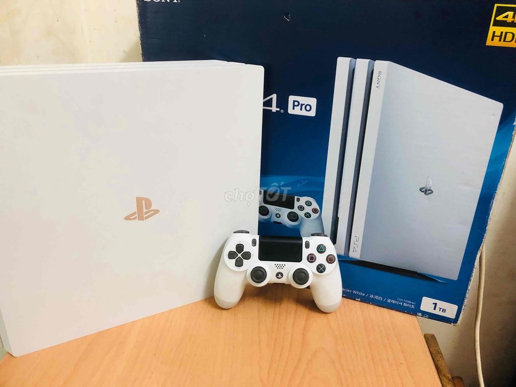 PS4 PRO 7218B 1TB CÓ GAME CTR TRONG MÁY