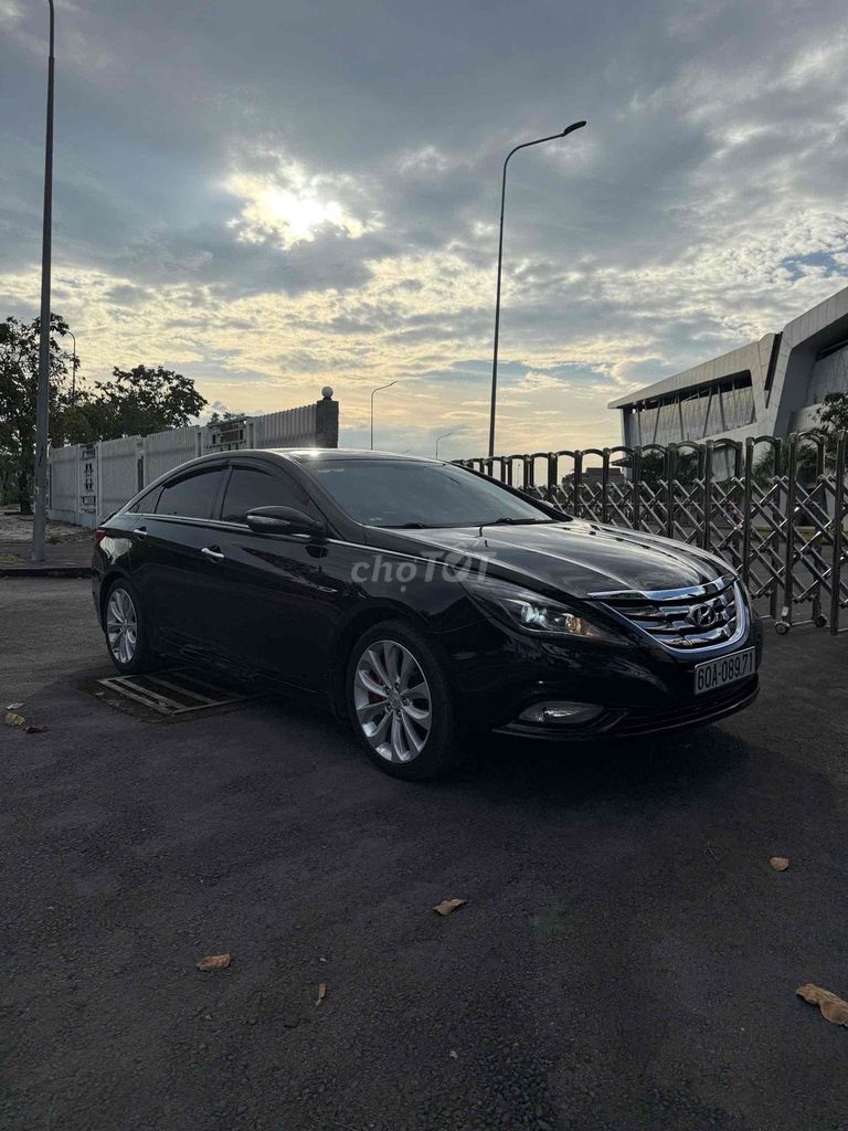Hyundai Sonata 2011 2.0 AT - 158000 km. Mua bán Ô tô tại Huyện Trảng Bom Đồng Nai được đăng bởi nguyên thành trung hình 4