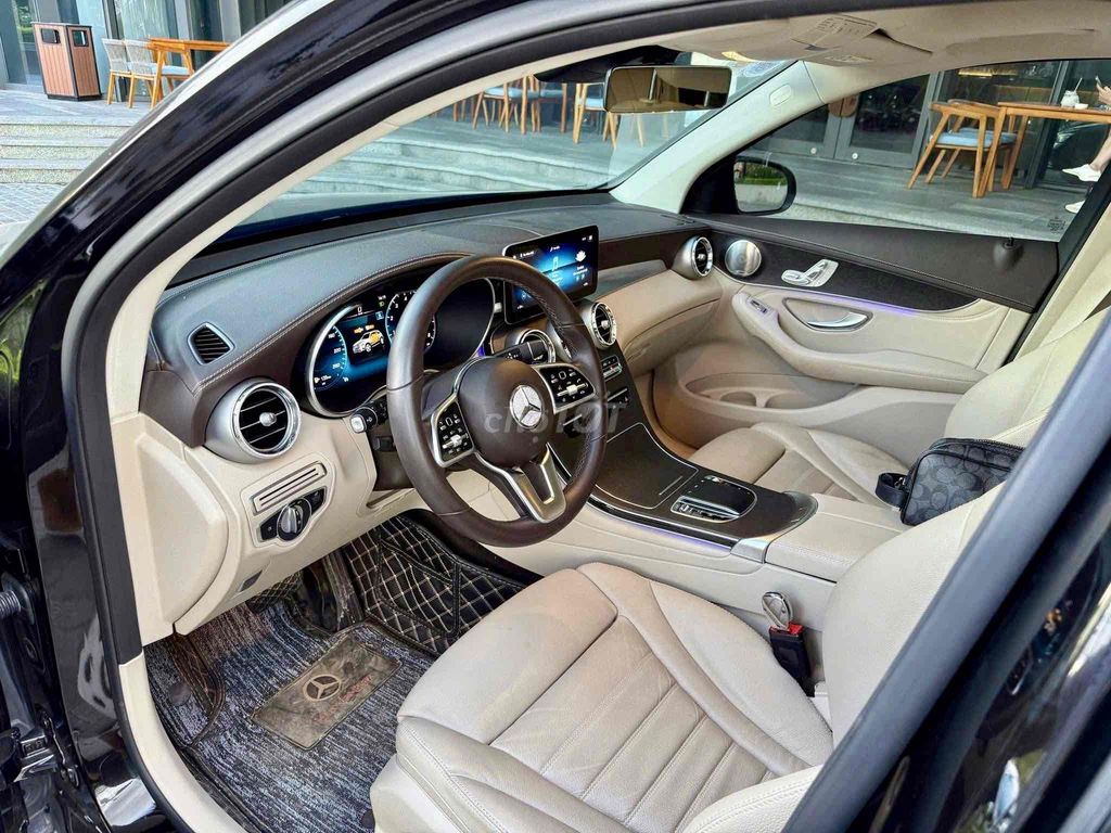 Mercedes Benz GLC 2021 300 4MATIC - 38000 km. Mua bán Ô tô tại Quận Hoàng Mai Hà Nội được đăng bởi Mr Tài hình 4
