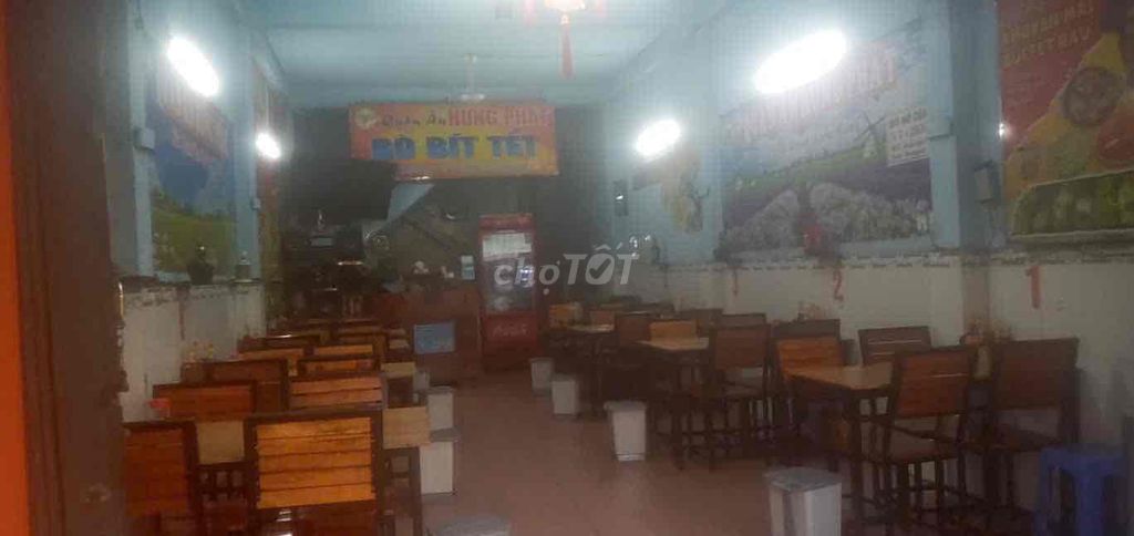 Аренда · 2 комн. · 180 м² · Quận 4, ул. Đường Tôn Đản