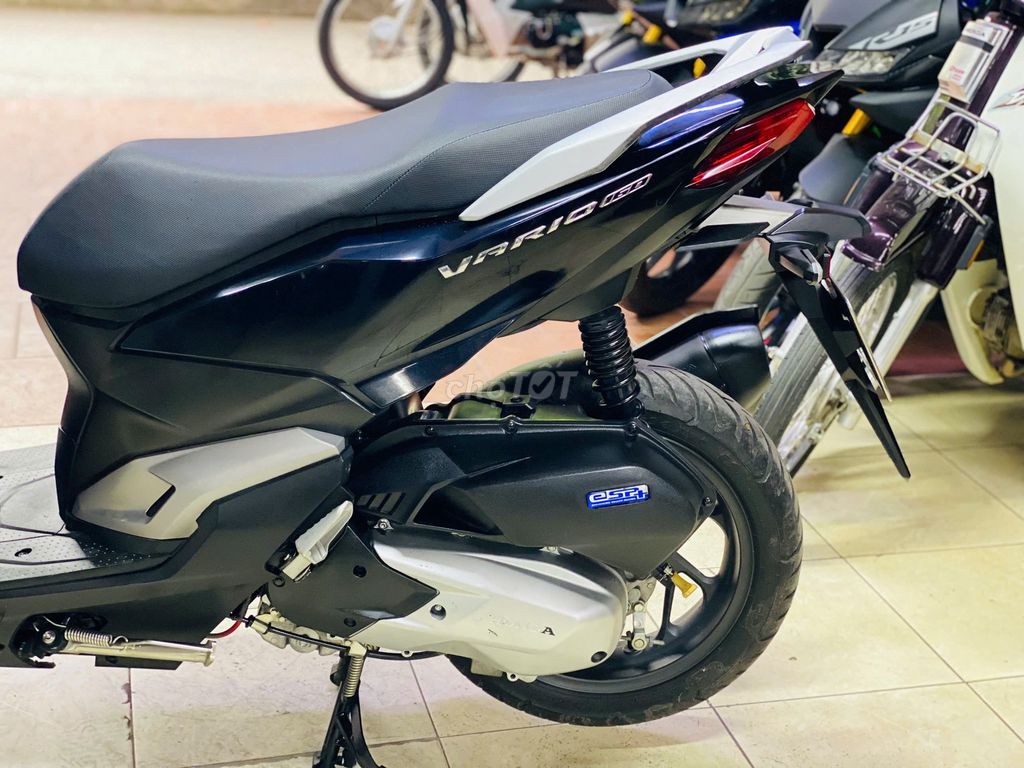 XE MÁY THỊNH PHÁT - VARIO 160 2023 ĐEN BÓNG LƯỚT. Mua bán Xe máy tại Quận Bắc Từ Liêm Hà Nội được đăng bởi XE MÁY THỊNH PHÁT XE LƯỚT GIÁ RẺ hình 5