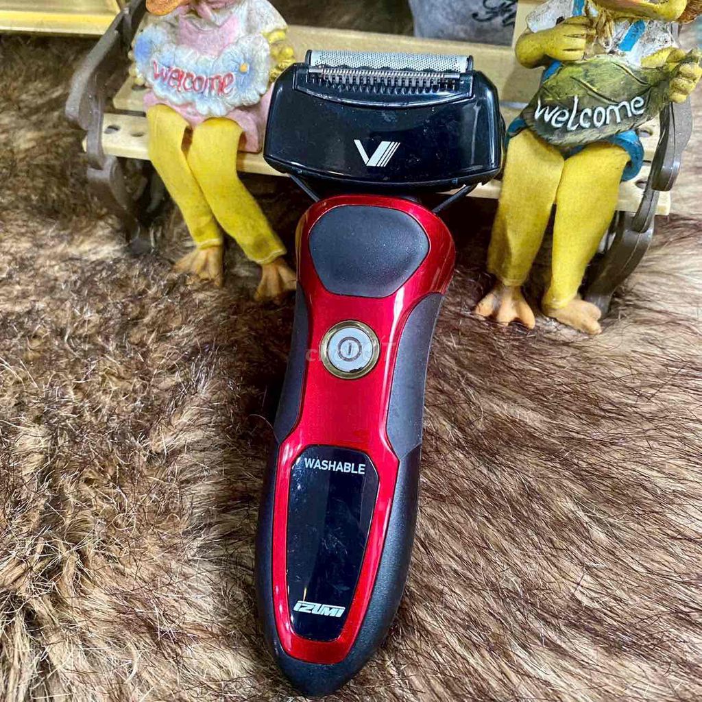 Máy cạo râu IZUMI IZF-V86. Mua bán Phụ kiện thời trang khác tại Thành phố Trà Vinh Trà Vinh được đăng bởi Huỳnh Lê Tân hình 1