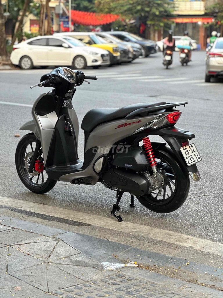 XE MÁY 68 - Honda SH Mode 2024 Abs Xám Sần. Mua bán Xe máy tại Quận Tây Hồ Hà Nội được đăng bởi Đức Anh hình 4