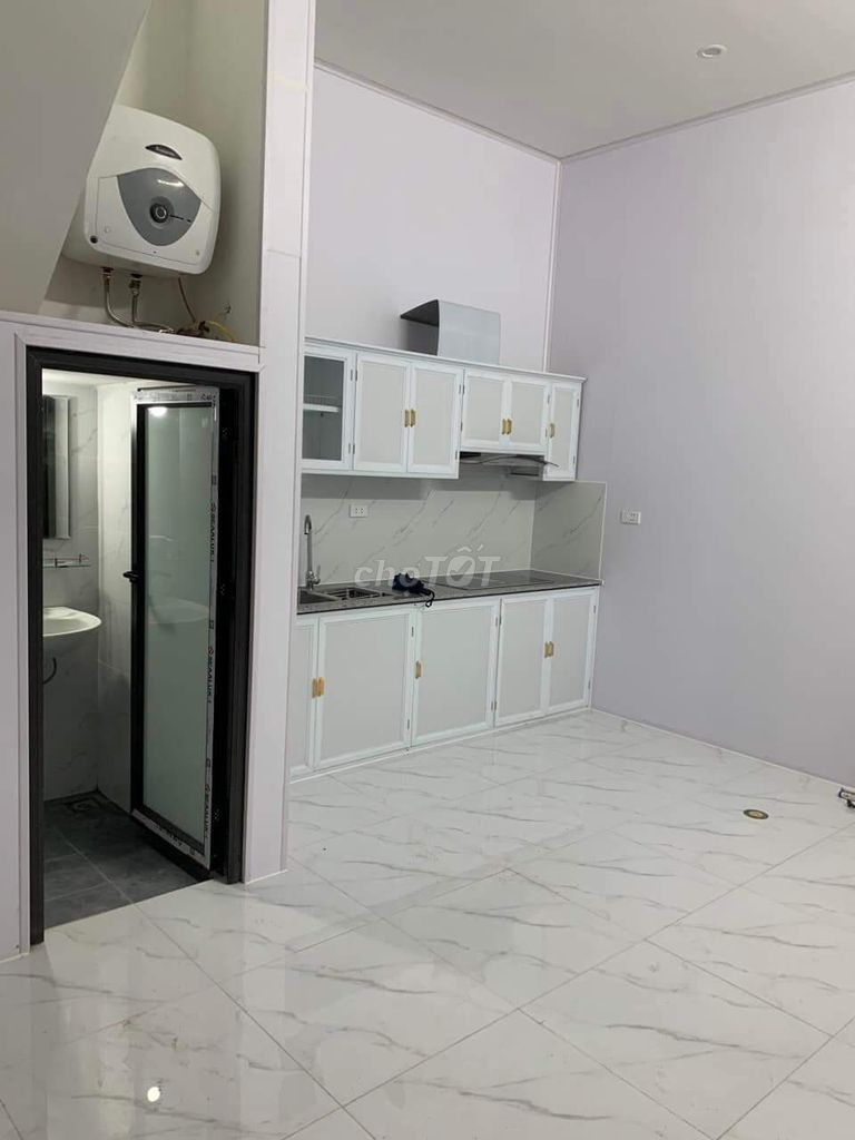 Cho thuê nhà Quan Nhân ,Thanh Xuân 52m2 2,5 tầng 3pn 14tr