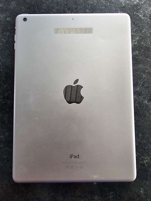 iPad Air 32GB 9.7 inch Đã Sử Dụng. Mua bán Máy tính bảng tại Huyện Cái Bè Tiền Giang được đăng bởi Hoài Nam