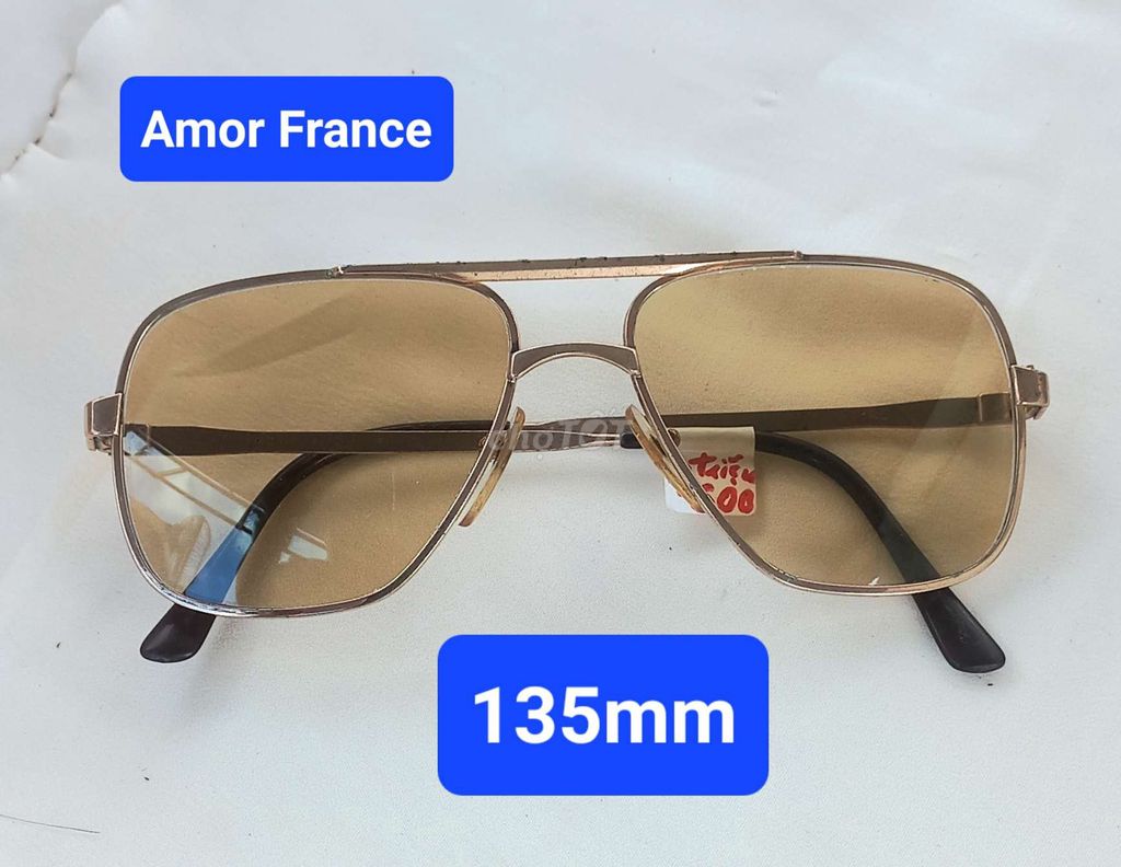 Kính râm Amor France Thép phủ vàng. Mua bán Phụ kiện thời trang khác tại Huyện Phúc Thọ Hà Nội được đăng bởi Hoàng Duy Được hình 1