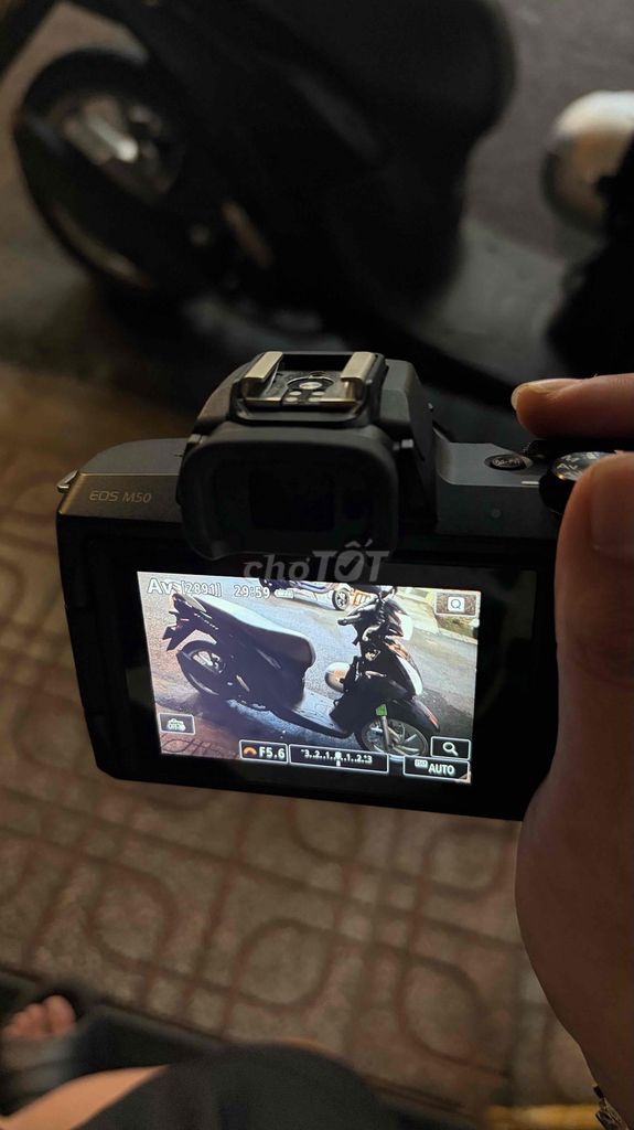 Máy ảnh Canon EOS M50. Mua bán Máy ảnh, Máy quay tại Quận Phú Nhuận Tp Hồ Chí Minh được đăng bởi anh Bon hình 1