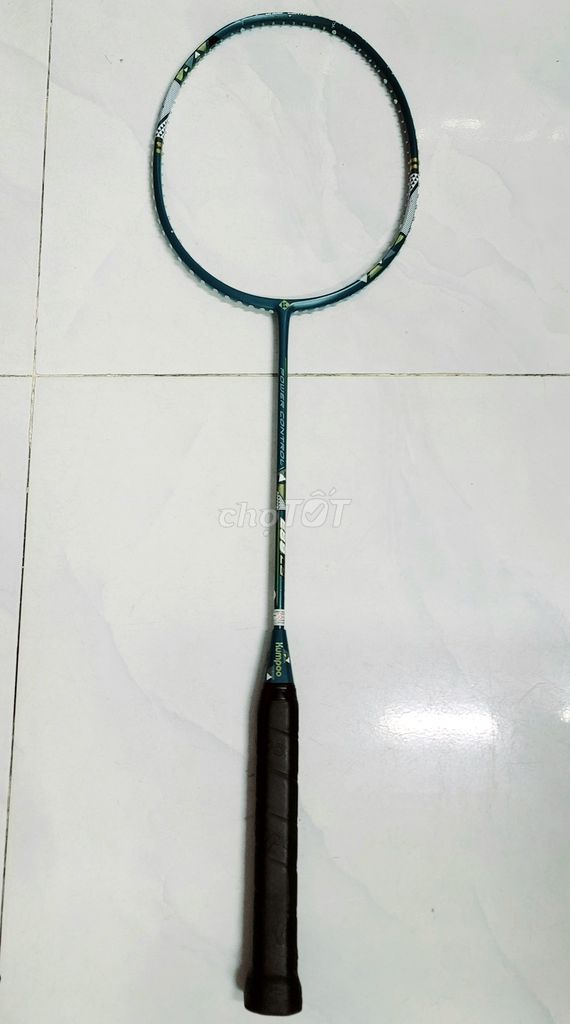 Thanh lý khung vợt cầu lông Kumpoo E89LS chínhhãng