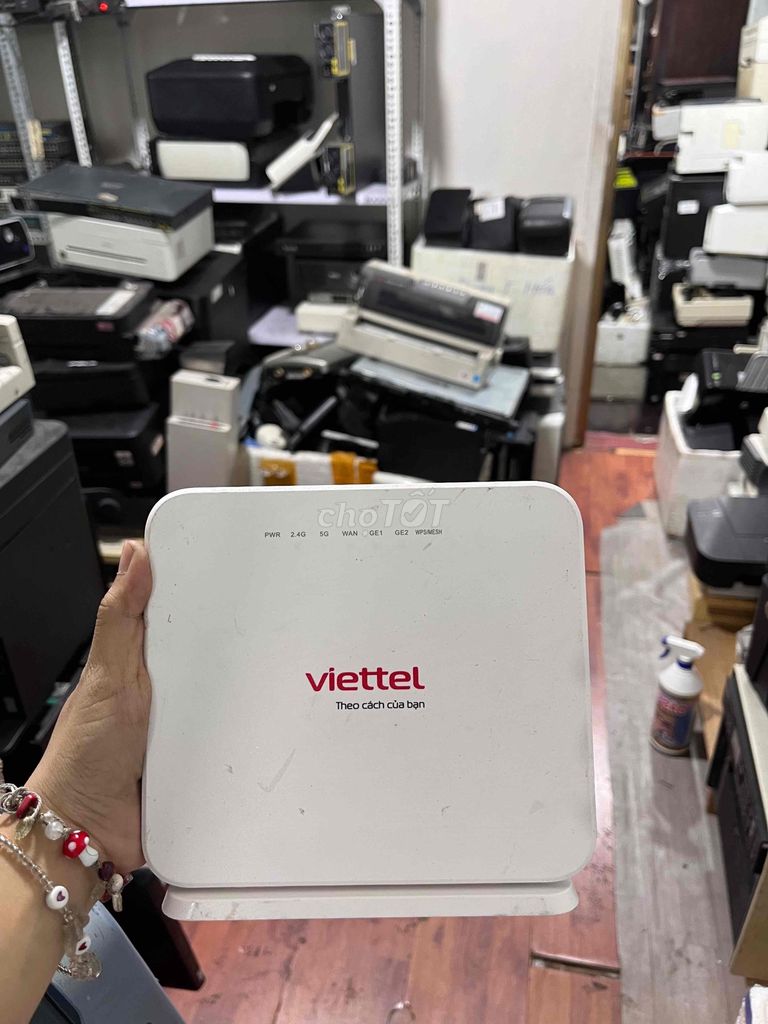 Bộ phát Wifi Viettel Trắng. Mua bán Phụ kiện (Màn hình, Chuột...) tại Quận Phú Nhuận Tp Hồ Chí Minh được đăng bởi Bông Lê  hình 1