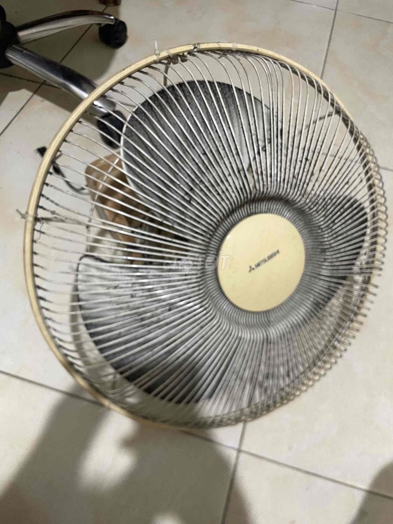 Quạt đảo trần Mitsubishi màu Kem. Mua bán Quạt tại Quận Gò Vấp Tp Hồ Chí Minh được đăng bởi Nguyễn Sơn  hình 1