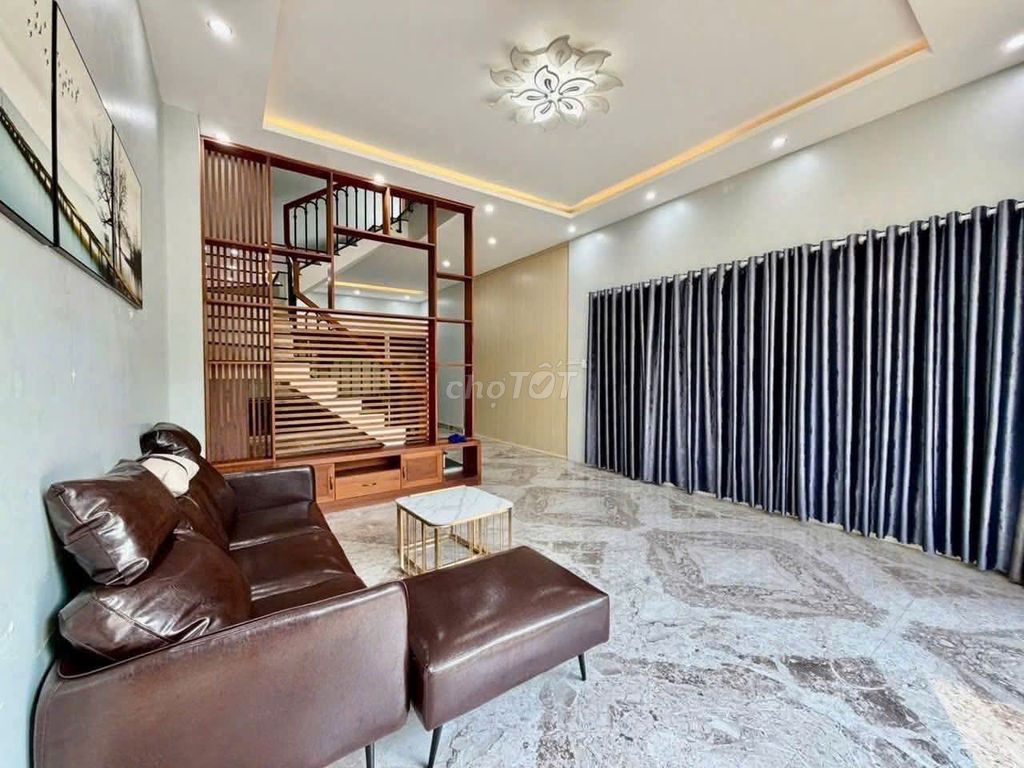 Villa 3pn có hồ bơi: nguyễn đình hoàn - thọ quang