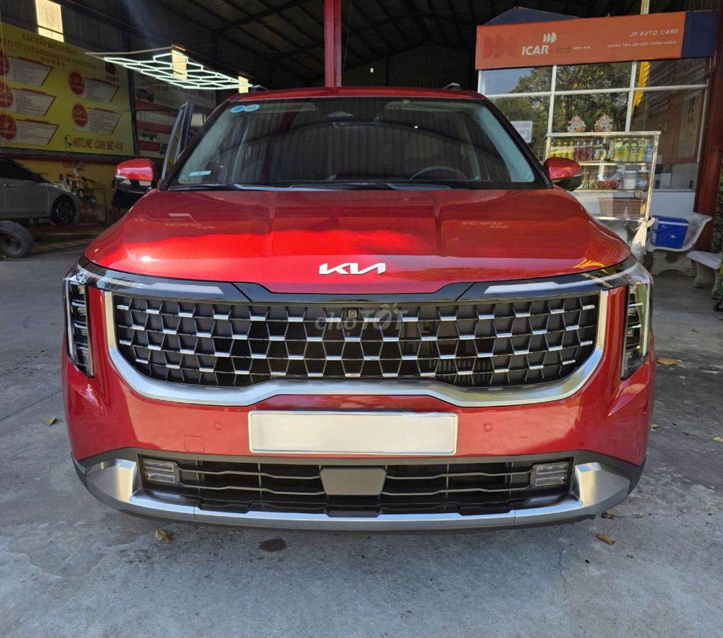 Kia Carnival 2024 Signature 2.2D,màu đỏ,26.000 km. Mua bán Ô tô tại Quận Bình Tân Tp Hồ Chí Minh được đăng bởi Son Do hình 1