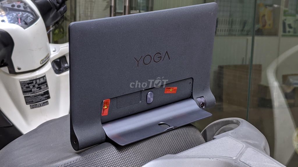 Lenovo Yoga Tab 3 8 inch - Thiết kế tiện lợi