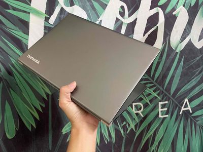 Laptop Toshiba Book R65 (Core i5-Gen 7/8Gb/256Gb)