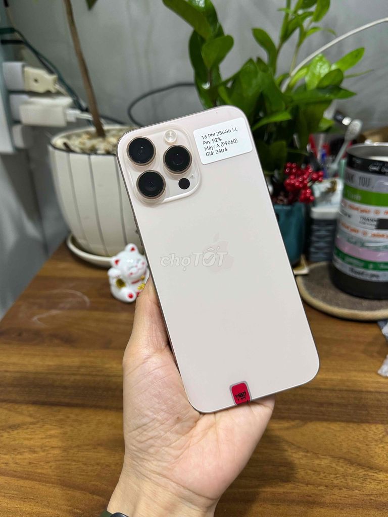 iPhone 16 Promax 256Gb QT P92 Titan Sa Mạc Đẹp 99. Mua bán Điện thoại tại Huyện Hóc Môn Tp Hồ Chí Minh được đăng bởi Nguyễn Thu hình 1