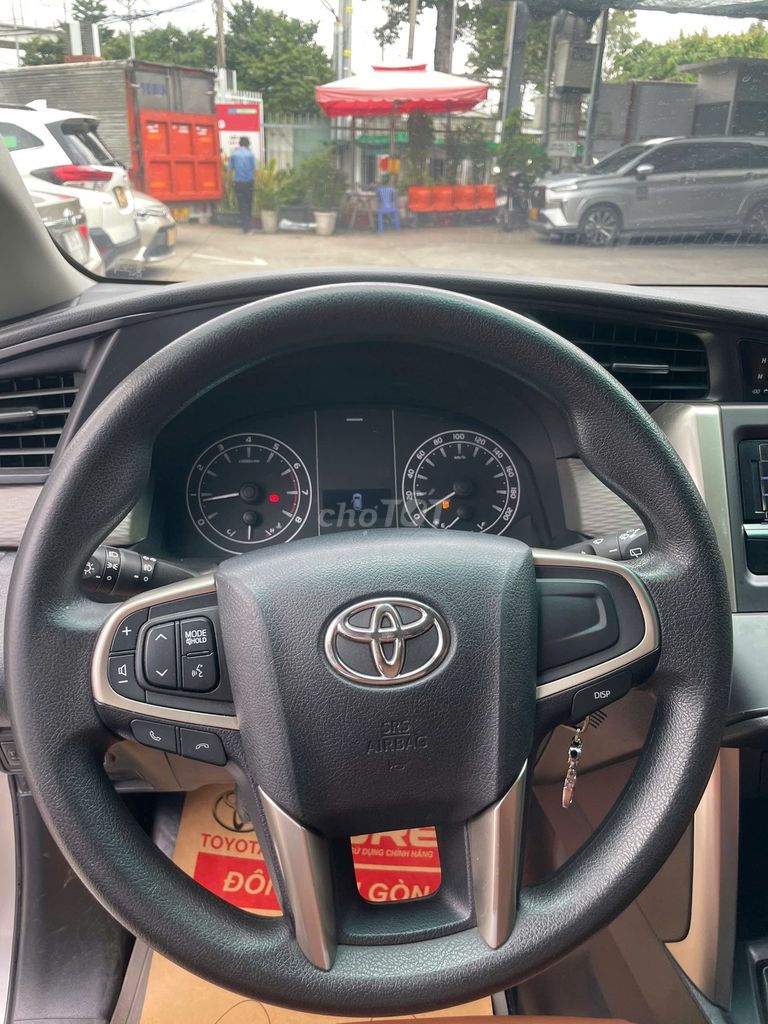 Innova 2019 2.0E - 76.638 km - Giá Còn Giảm. Mua bán Ô tô tại Huyện Hóc Môn Tp Hồ Chí Minh được đăng bởi Vũ Phong Toyota Sure Xe Cũ Chính Hãng hình 8