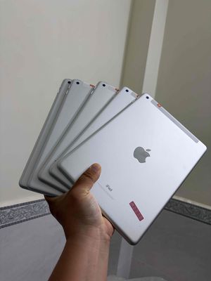 ipad Gen 6 -32gb-4G -WIFI,99%.zin all.bh 1 tháng