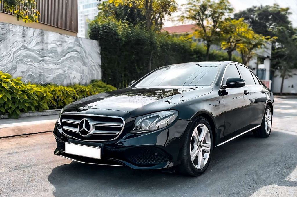 Mercedes E250 2018 mỗi năm đi 6000km — Chất xe cọp. Mua bán Ô tô tại Quận 7 Tp Hồ Chí Minh được đăng bởi Nguyễn Hoàng Vũ hình 3
