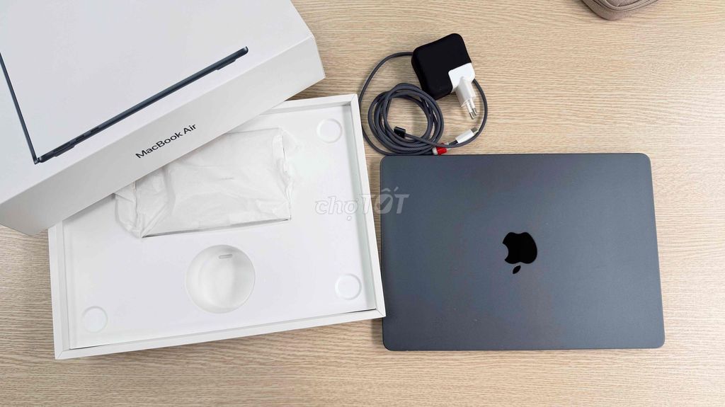 [Chính chủ] Cần Bán MacBook Air M2 256GB, RAM 16Gb. Mua bán Laptop tại Quận 1 Tp Hồ Chí Minh được đăng bởi MrP hình 1