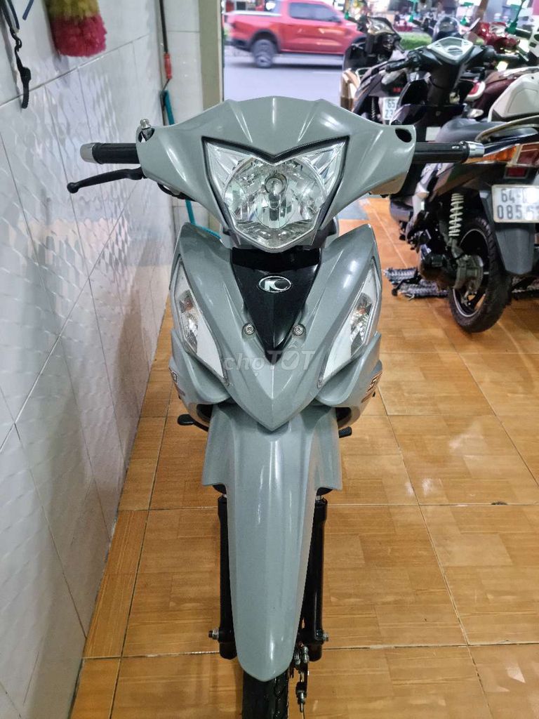 Kymco Visar màu Xám. Mua bán Xe máy tại Quận Ninh Kiều Cần Thơ được đăng bởi CHXM Trung Trưc  hình 1