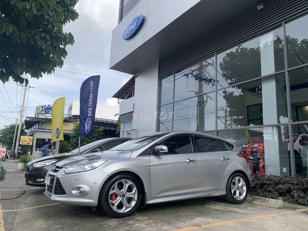 FORD FOCUS 2013 BẢN FULL SPORT_CHÍNH CHỦ BÁN. Mua bán Ô tô tại Quận Tân Phú Tp Hồ Chí Minh được đăng bởi Trần Thành hình 3