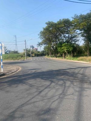 cần bán nền đường số 23 khu dân cư Sài Gòn VILLAGE rộng 17m giá 2ty350