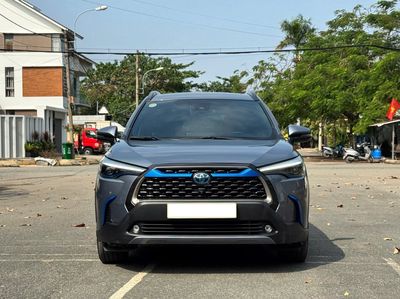 Toyota Cross 1.8HV 2023 Hybrid màu xám/xanh